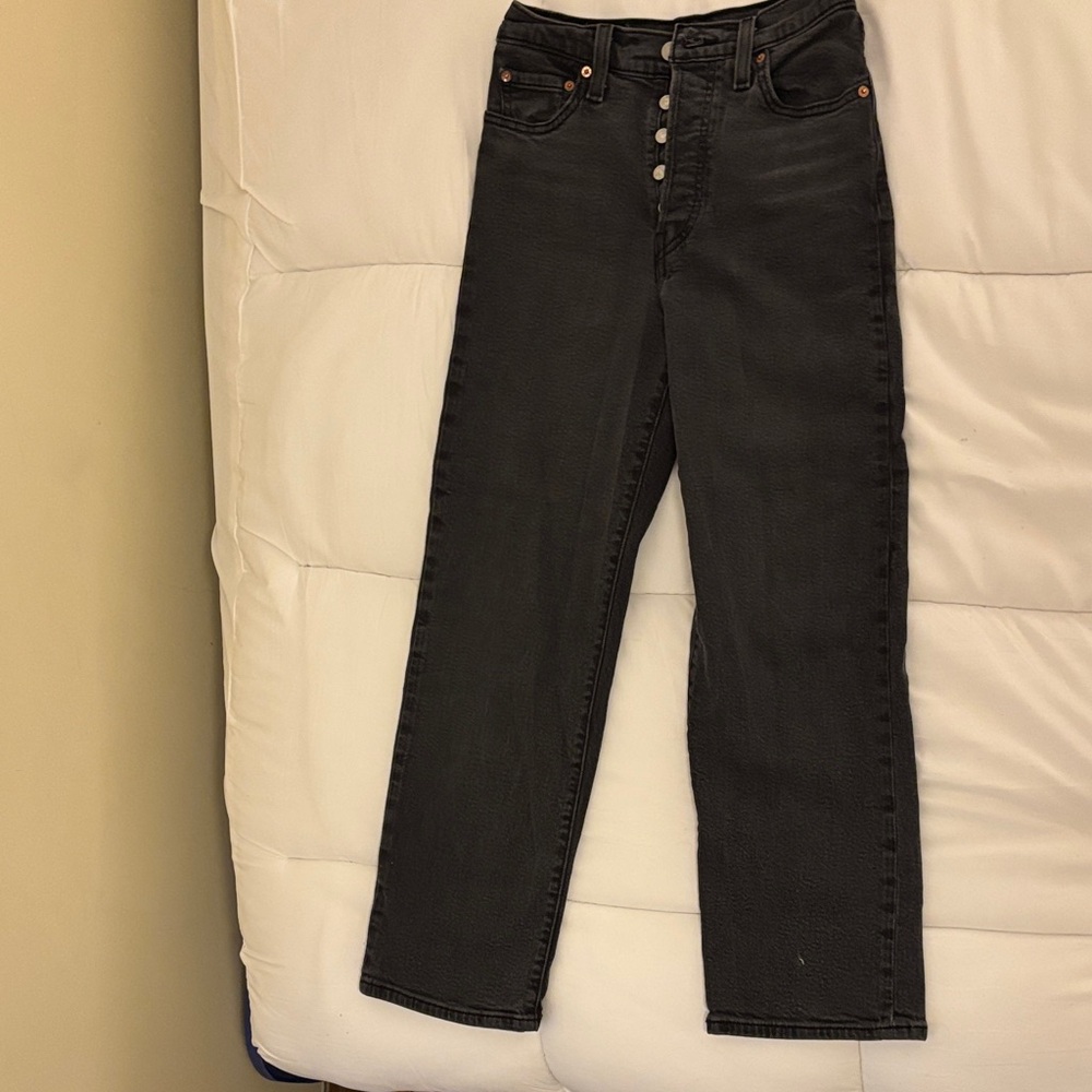 Levi’s Womens Ribcage Straight Ankle Jeans - 25